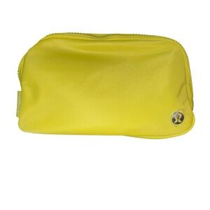 Lululemon Everywhere Belt Bag 1L Daisy Glow NWT Sold Out